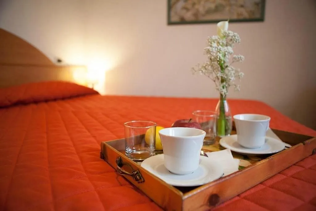 Giada Palace Apartments & Pool - Giada Palace Group Lucca